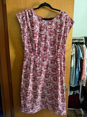 Ann Taylor Red and White Floral Midi Dress